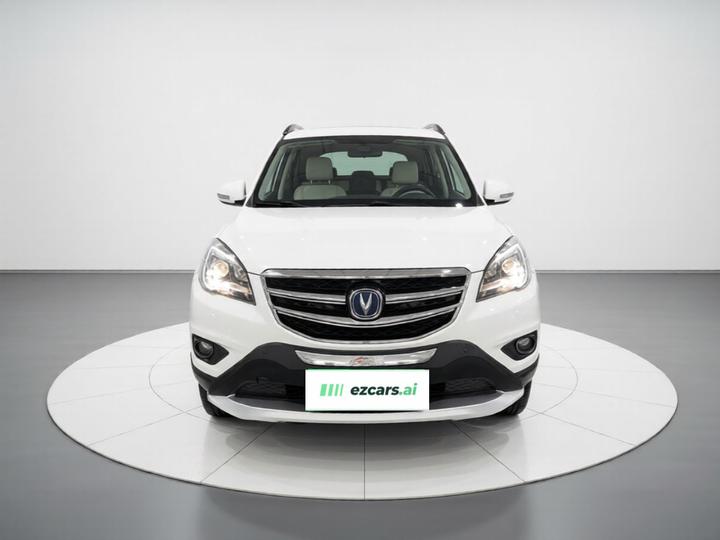 CS35 2017 1.6L MT Luxury photo 2