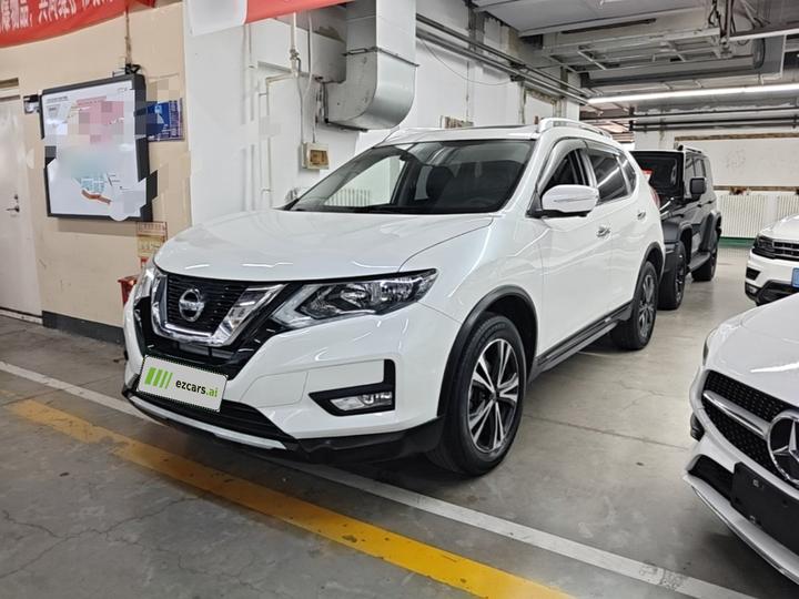 X-Trail 2017 2.5L CVT Luxury 4WD