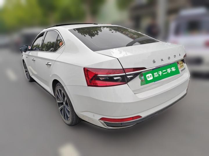 Superb 2022 TSI280 DSG Exclusive photo 4