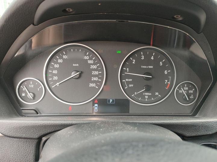 3 Series 2015 320i Progressive photo 4
