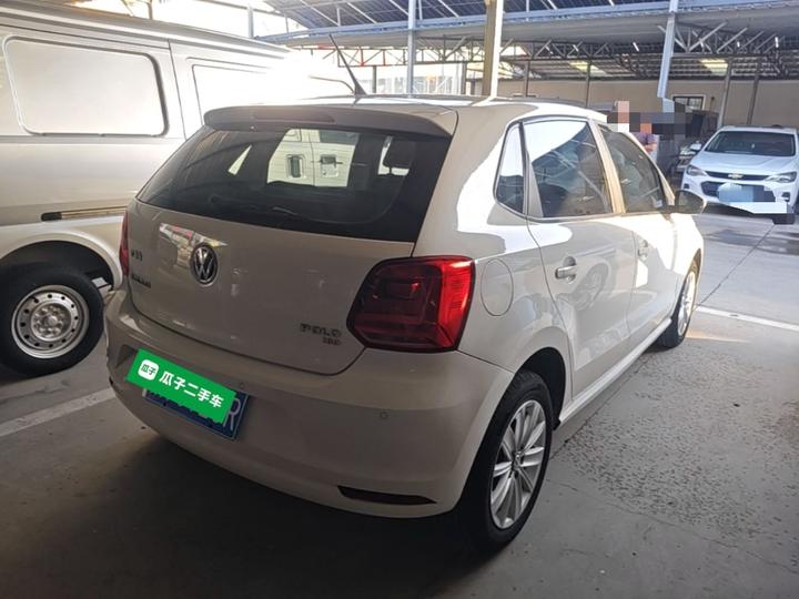 Polo 2014 1.6L AT Comfort photo 6