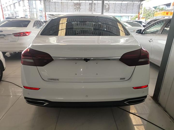 Emgrand 2021 UP 1.5L CVT Luxury photo 3