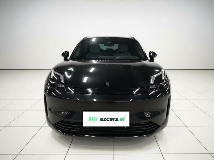 08 EM-P 2023 220km AWD Performance Halo photo 2