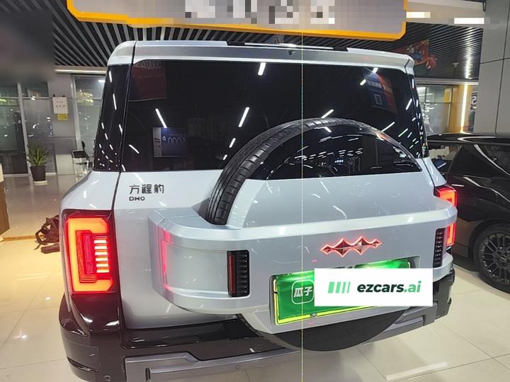Fang Cheng Bao Leopard 8 2025 Flagship 6-Seater photo 3