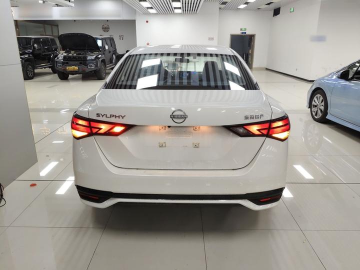 Sylphy 2025 1.6L CVT photo 3