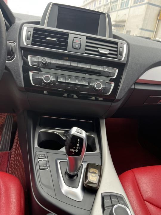 1 Series Imported 2016 118i Leading photo 6