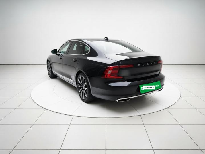 S90 2025 B5 Luxury photo 4