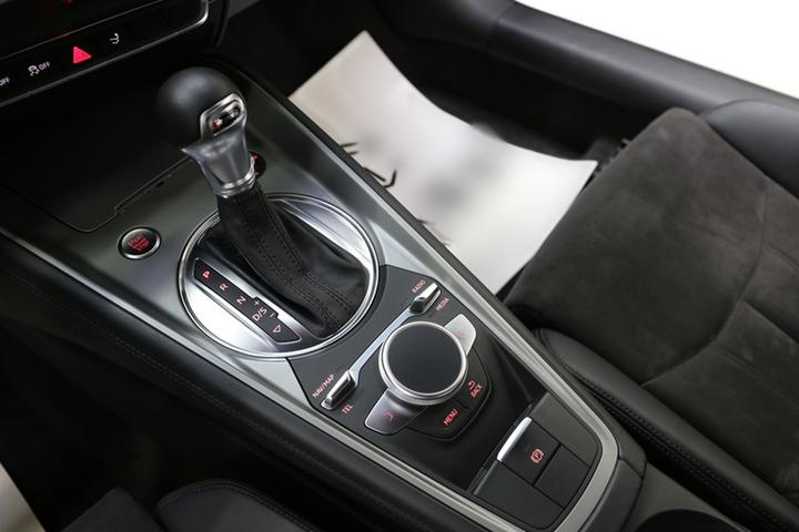 TT 2015 TT Coupe 45 TFSI quattro photo 6