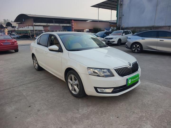 Octavia 2015 1.6L AT photo 3