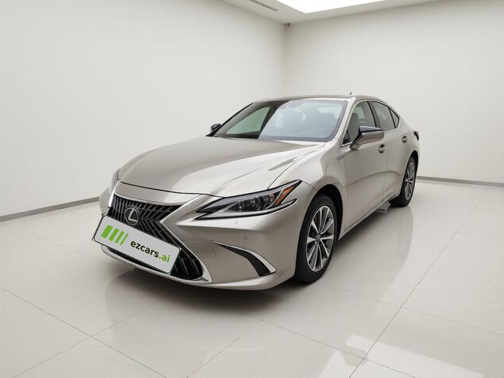 ES 2024 200 Exclusive