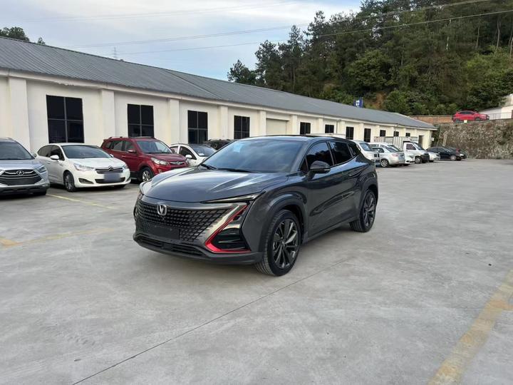 UNI-T 2020 1.5T Premium