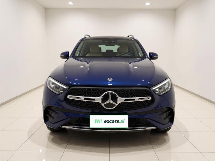 GLC 2023 GLC 260 L 4MATIC Luxury 5-Seater photo 2
