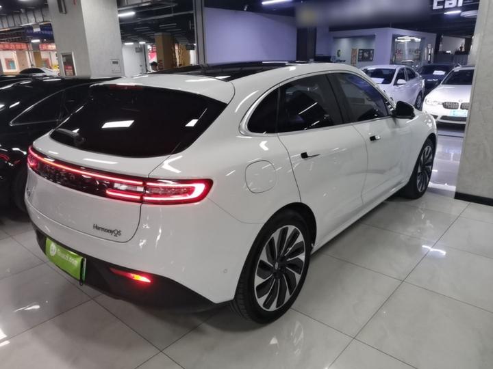 HIMA AITO M5 2022 EREV AWD Performance photo 6