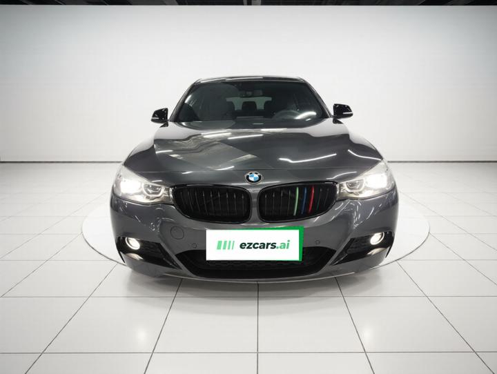3 SeriesGT 2019 320i M Sport photo 2