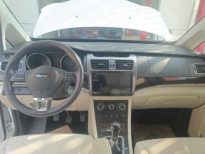 2018 1.5L MT Comfort photo 8