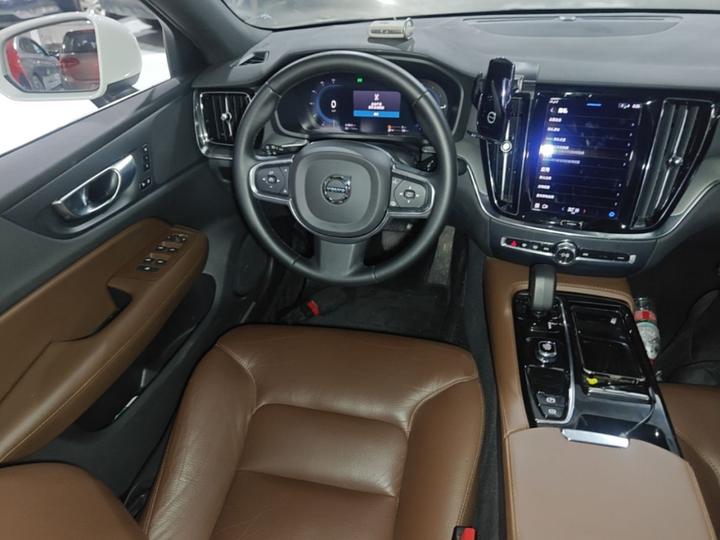S60 EV 2024 T8 AWD Long Range Luxury photo 6