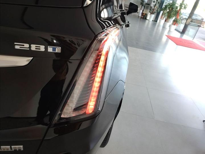 XT5 2022 2.0T AWD Luxury photo 7