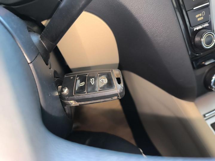 Octavia 2015 1.6L AT photo 8