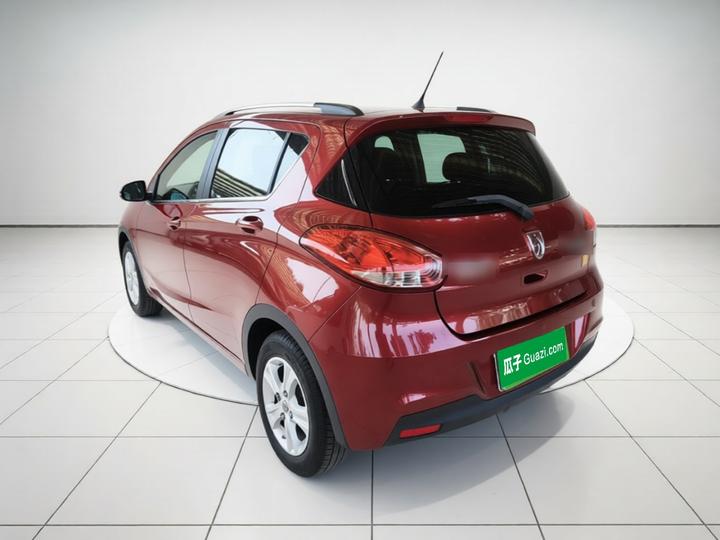 310 2016 1.2L MT Luxury photo 4