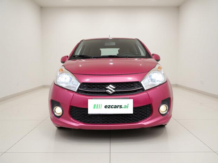 2013 1.0L AT Luxury photo 2
