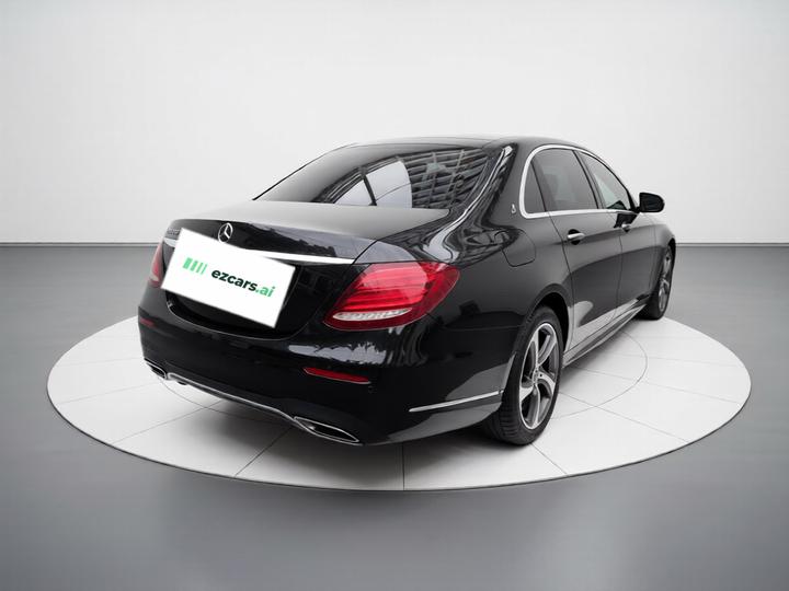 E-Class 2018 E 300 L Sport Fashion photo 6