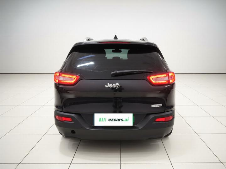 Cherokee 2016 2.0L photo 3