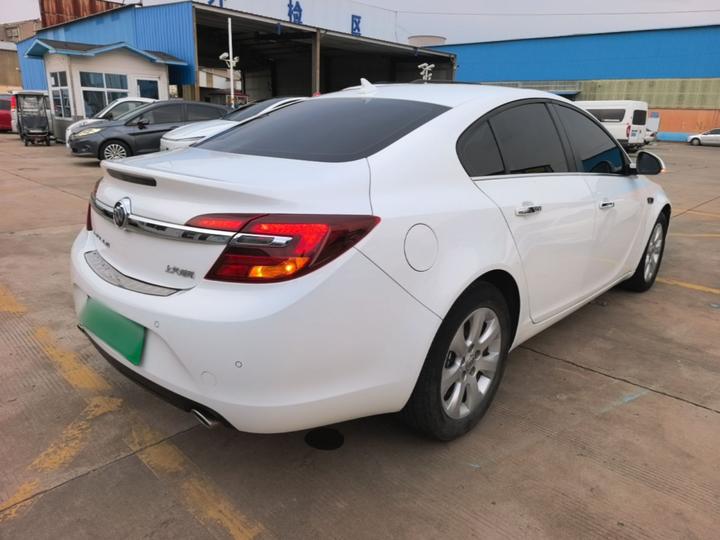 Regal 2015 1.6T Elite Tech photo 4