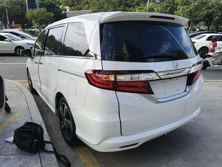 Odyssey 2015 Facelift 2.4L Smart photo 4
