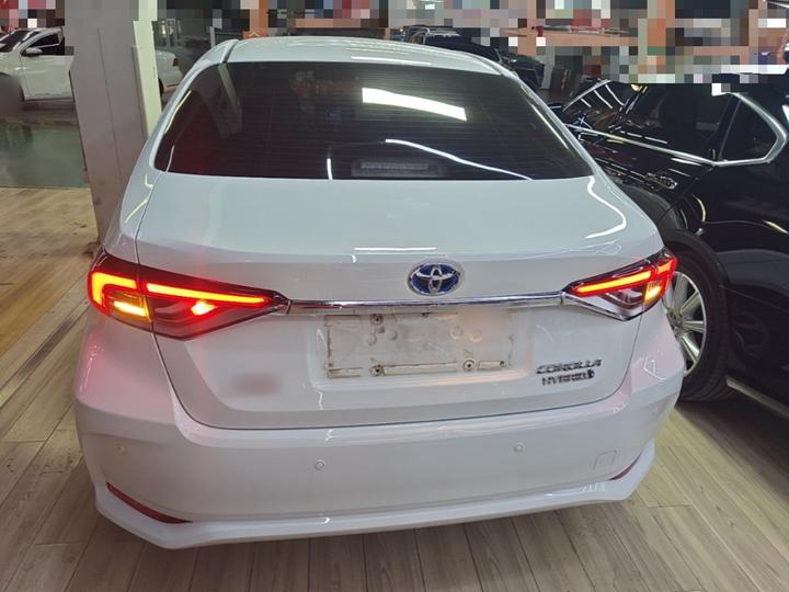 Corolla 2021 Hybrid 1.8L E-CVT Elite photo 3