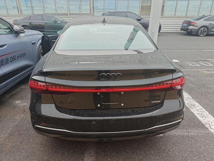 A7L 2025 45 TFSI quattro photo 3