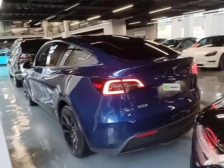 Model Y 2021 Standard Range RWD photo 4