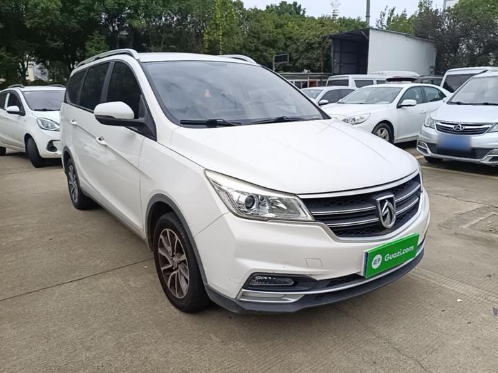 730 2019 1.5L MT Fashion 7-Seater China VI photo 3