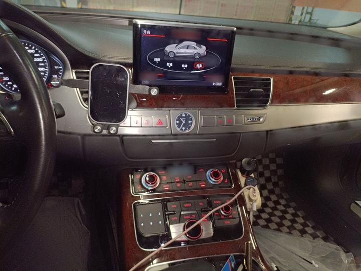 A8 2013 A8L 45 TFSI quattro Luxury photo 5