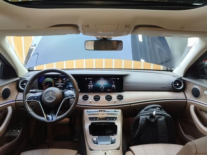 E-Class EV 2022 Facelift E 350 e L PHEV photo 5
