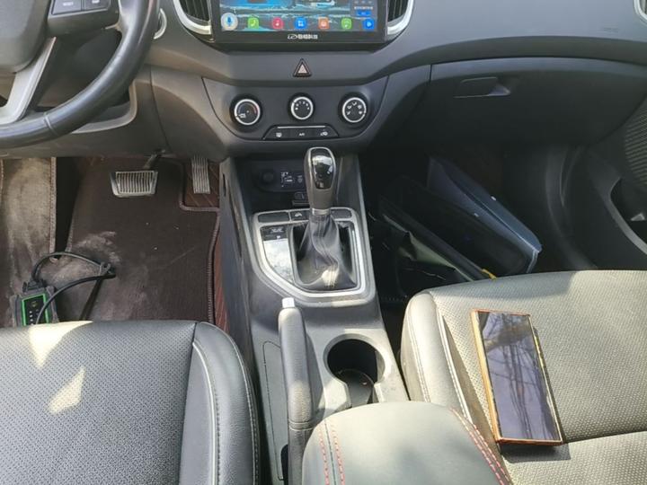 ix25 2015 1.6L AT RWD Smart GLS photo 8