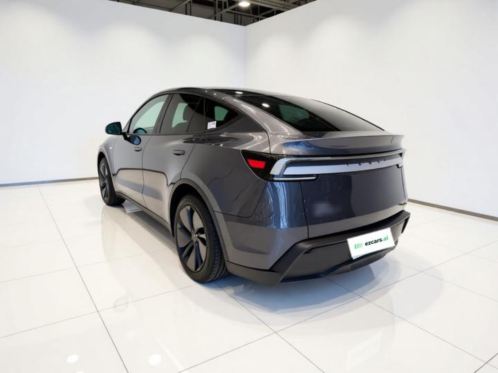 Model Y 2025 RWD photo 4