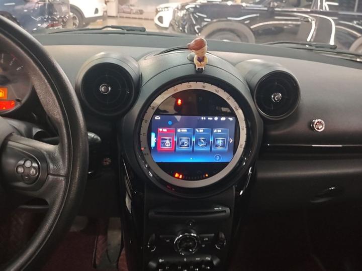 2014 1.6T COOPER ALL4 Fun photo 8