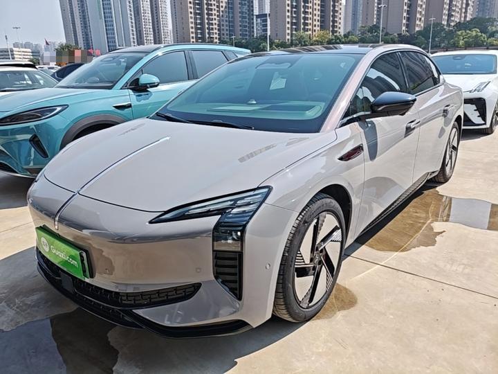 EH7 2025 640 AWD