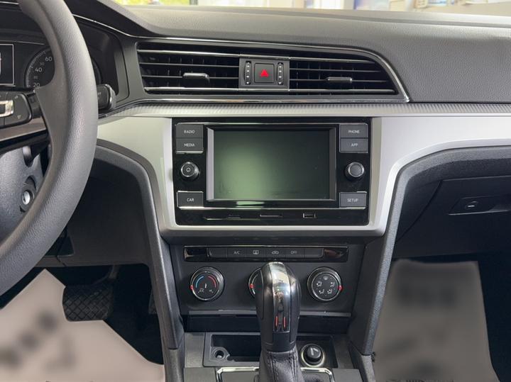 Lamando 2019 230TSI DSG China VI photo 4