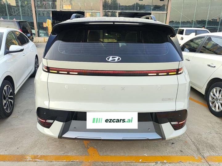 EO 2025 RWD TECH 64.2kWh photo 5