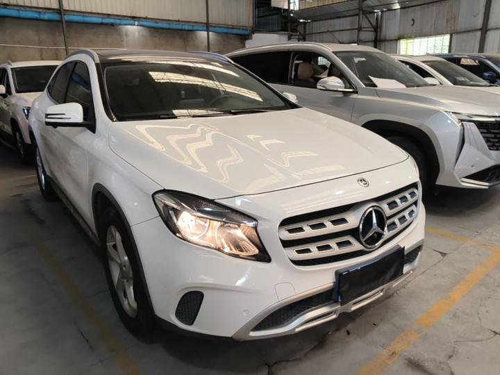 GLA 2019 GLA 200 Dynamic photo 3