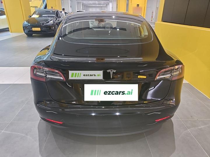 Model 3 2021 Standard Range RWD Upgraded photo 5