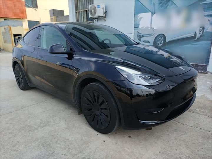 Model Y 2023 RWD photo 3