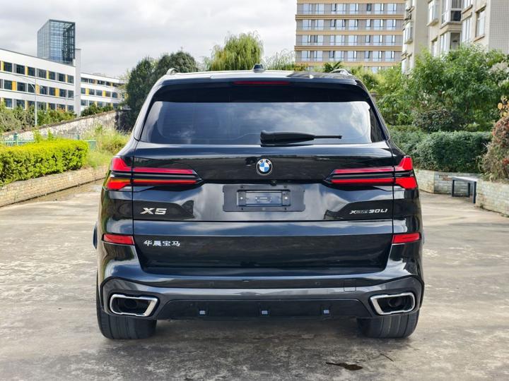 X5 2023 xDrive 30Li Exclusive M Sport Package photo 5