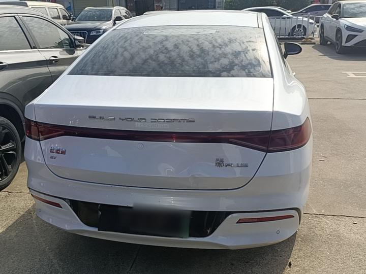 Qin PLUS 2023 EV 510KM photo 3