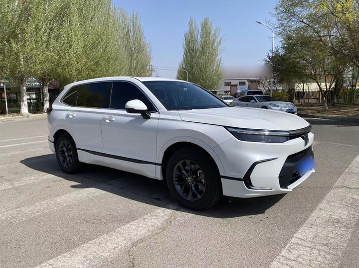 Breeze 2023 240TURBO RWD Luxury 5-Seater photo 3