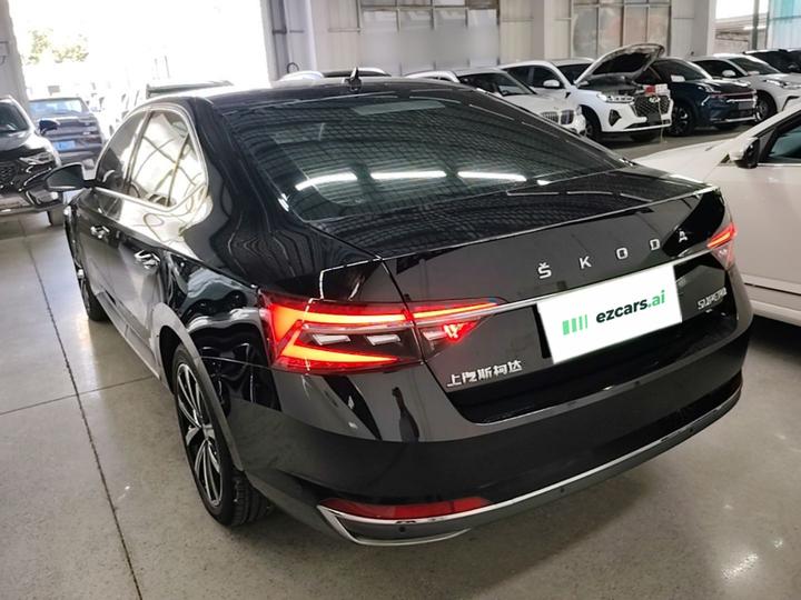 Superb 2023 Facelift TSI280 DSG Exclusive photo 4