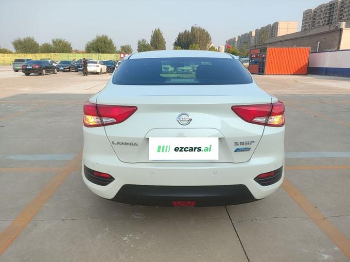 2021 1.6L CVT photo 3