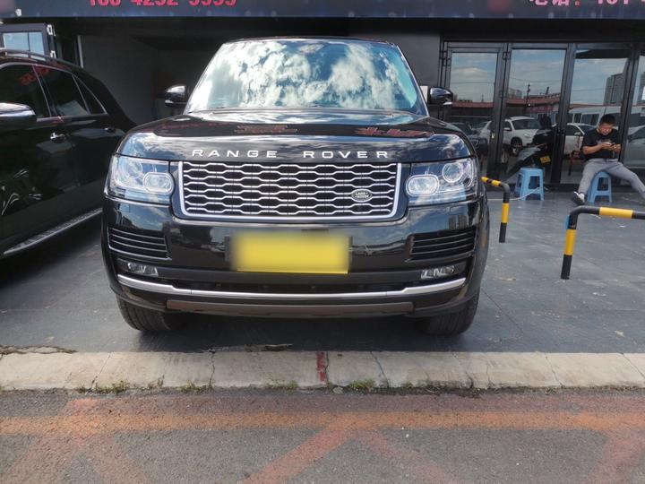 Range Rover Executive Parallel Import photo 2