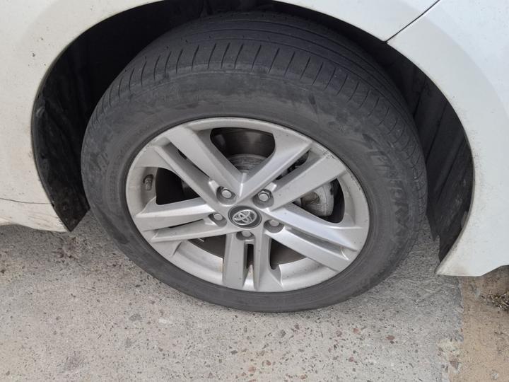 Levin 2022 Hybrid 1.8H E-CVT Leading photo 8